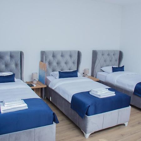 נובי פאזאר Motel Kvele מראה חיצוני תמונה