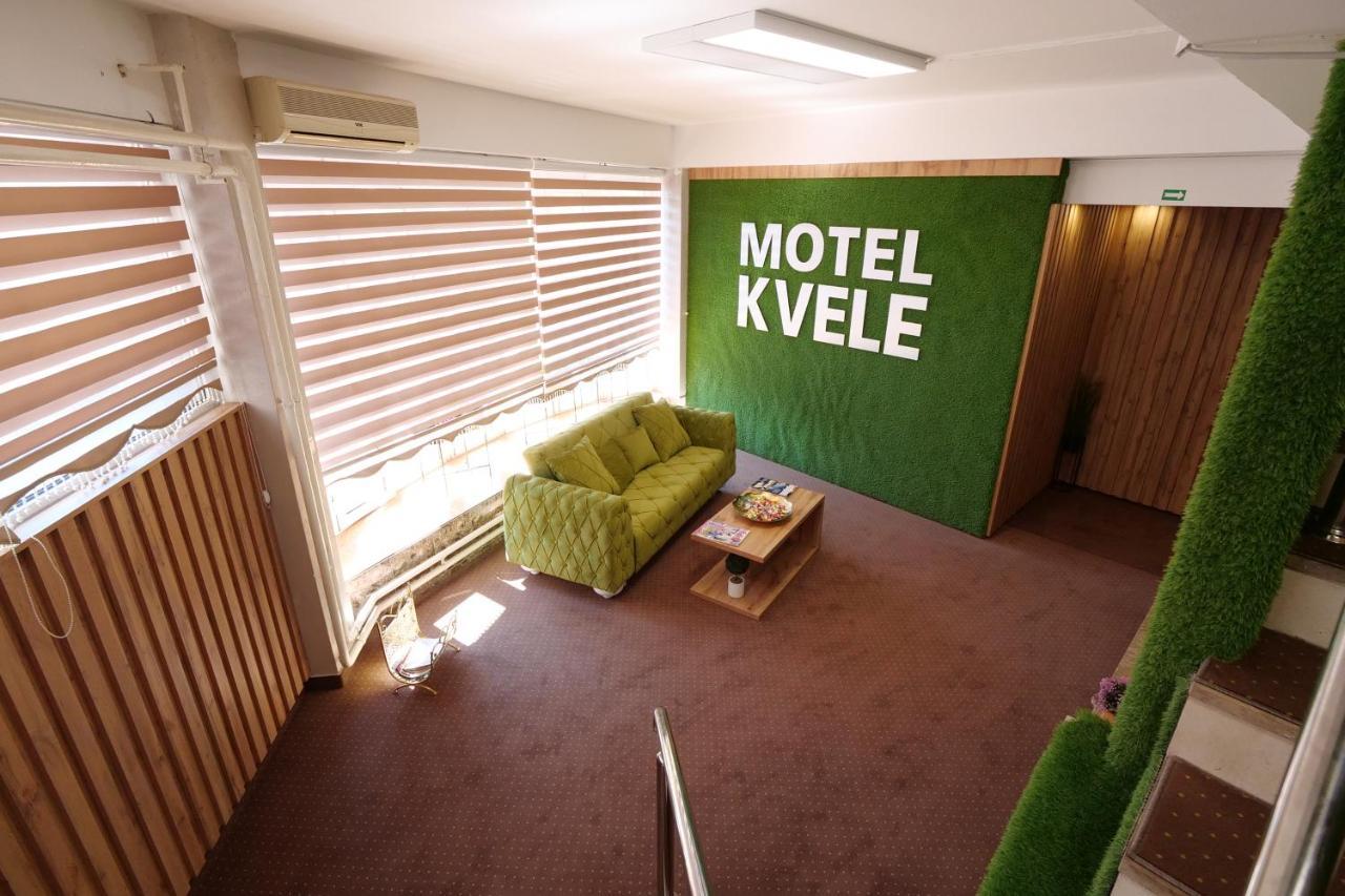 נובי פאזאר Motel Kvele מראה חיצוני תמונה