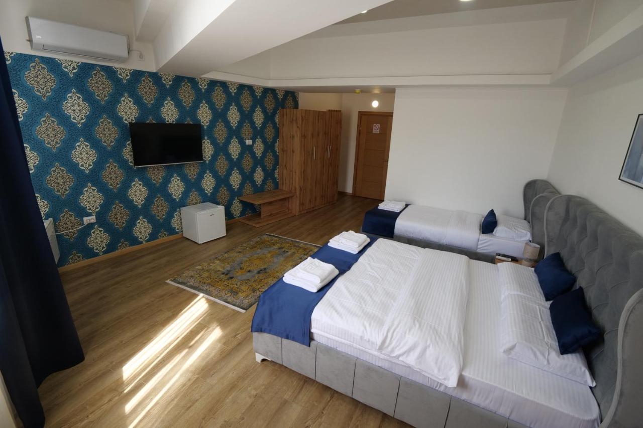נובי פאזאר Motel Kvele מראה חיצוני תמונה