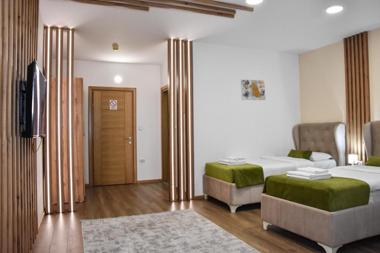 נובי פאזאר Motel Kvele מראה חיצוני תמונה