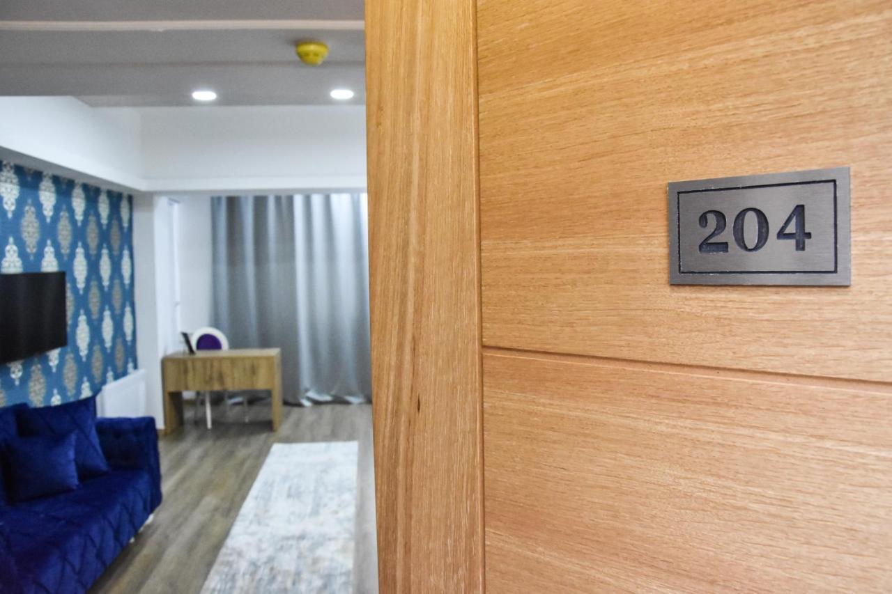 נובי פאזאר Motel Kvele מראה חיצוני תמונה
