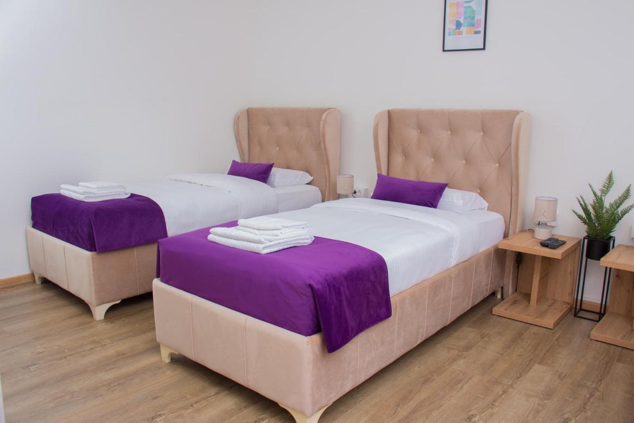 נובי פאזאר Motel Kvele מראה חיצוני תמונה