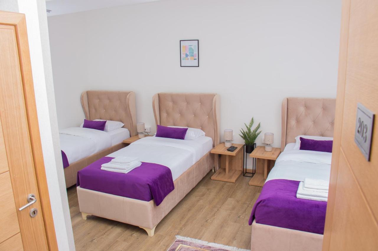 נובי פאזאר Motel Kvele מראה חיצוני תמונה