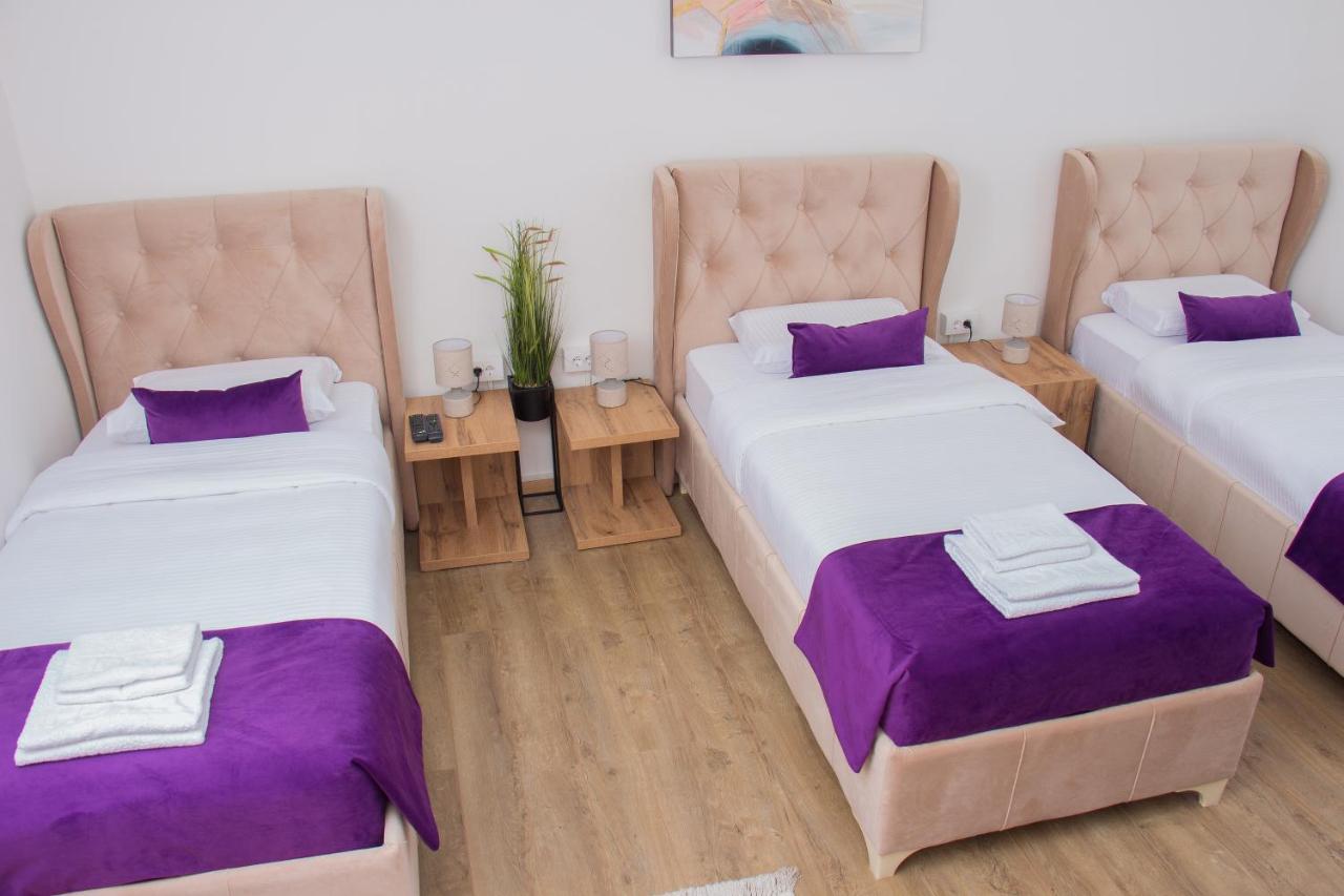 נובי פאזאר Motel Kvele מראה חיצוני תמונה