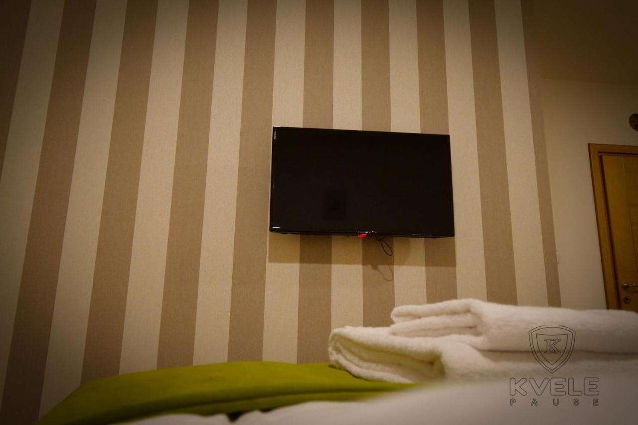 נובי פאזאר Motel Kvele מראה חיצוני תמונה