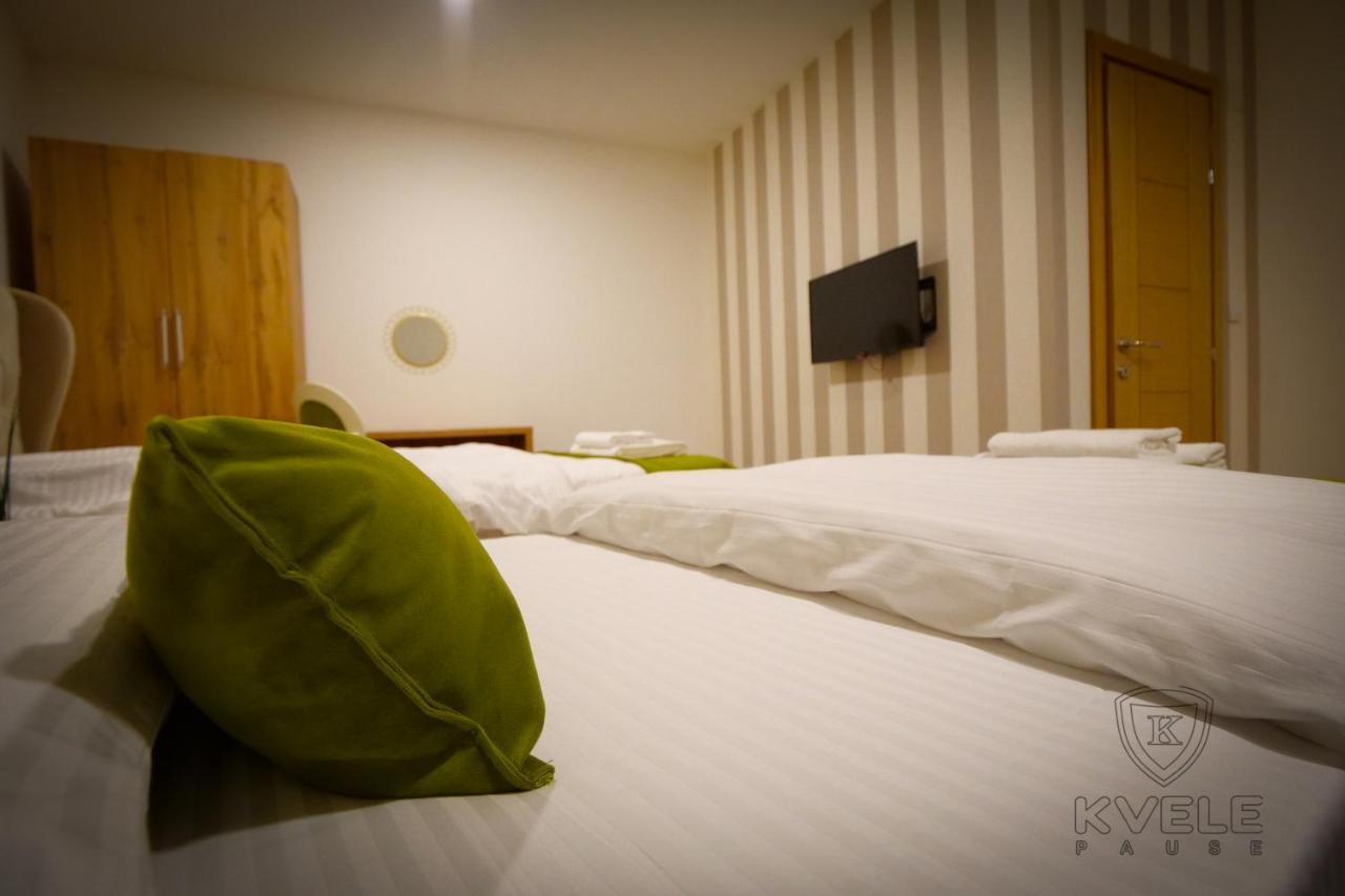 נובי פאזאר Motel Kvele מראה חיצוני תמונה